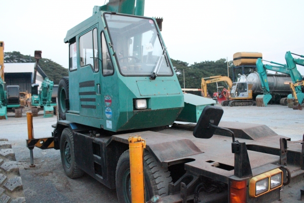 ขายรถเครน KOMATSU RK70M รถนอก สภาพสวย ไฟฟ้าครบ ขายรถเครน KOMATSU RK70M รถนอก สภาพสวย ไฟฟ้าครบ