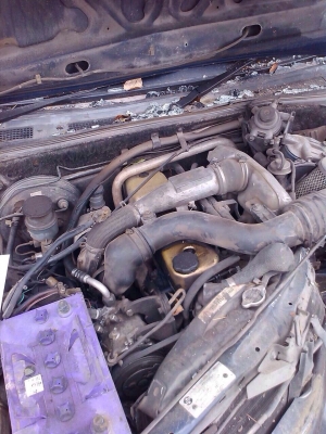 อีซูซุดราก้อนอายหัวเดียว. ปี 2001. เเยกได้ทุกชิ้นมีอีกหลายคัน หลายยี่ห้อ