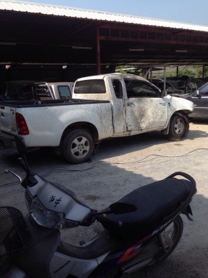 วีโก้สมาร์ทเเค็บ เครื่อง 2500 ปี 10 ตัว E. สีขาว โอนลอยๆ