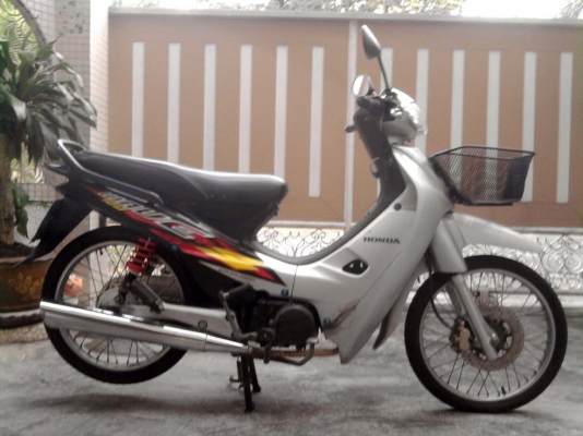 ขออนุญาติขาย HONDA WAVE100D สตาร์ทมือและเท้า โอนให้ฟรีครับ