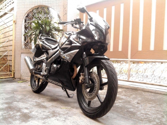 ขออนุญาติขาย HONDA CBR 150 ปี51 ลายไฟไมล์เหลือง สตา์ร์ทมือ โอนให้ฟรี