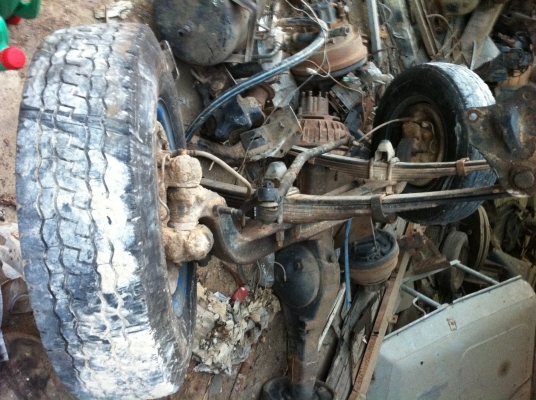 ช่วงล่าง 6 ล้อ HINO (คานหน้า+ช่วงล่าง HINO F รุ่นใหม่) พร้อมกระทะและยาง สภาพพร้อมใช้ ราคาต่อรอง