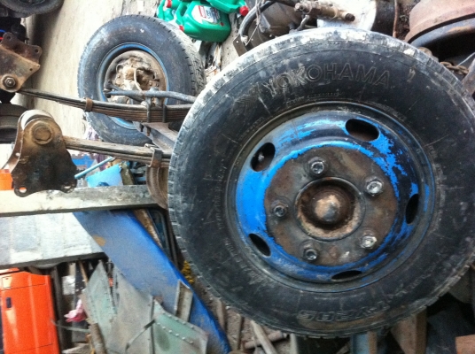 ช่วงล่าง 6 ล้อ HINO (คานหน้า+ช่วงล่าง HINO F รุ่นใหม่) พร้อมกระทะและยาง สภาพพร้อมใช้ ราคาต่อรอง