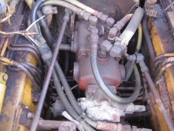 รถตักล้อยาง TOYOTA: SDK4 เครื่องยนต์ดีเซล 2 สูบ ราคา 85,000 บาท รถตักล้อยาง TOYOTA: SDK4 เครื่องยนต์ดีเซล 2 สูบ ราคา 85,000 บาท