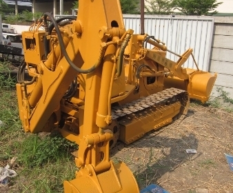 รถหน้าตักหลังขุด แบบแทรคเหล็ก ตีนไก่ KOMATSU D10 ราคา 210,000 บาท รถหน้าตักหลังขุด แบบแทรคเหล็ก ตีนไก่ KOMATSU D10 ราคา 210,000 บาท