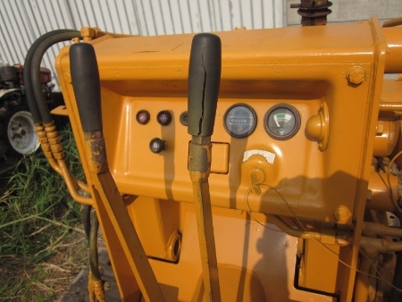 รถหน้าตักหลังขุด แบบแทรคเหล็ก ตีนไก่ KOMATSU D10 ราคา 210,000 บาท รถหน้าตักหลังขุด แบบแทรคเหล็ก ตีนไก่ KOMATSU D10 ราคา 210,000 บาท