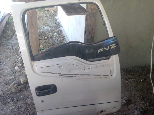 ขายปะตู่รถ10ล้อISUZUเด้ก้า195สองบานสวยเดิมห้าง