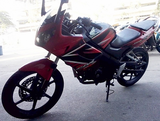 CBR150 ตัวเก่า ปี46 ราคาถูกๆ