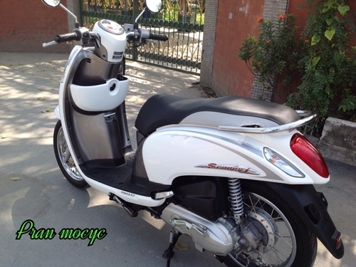 ขายHONDA SCOOPY-I สีขาวเทา  ปี2556