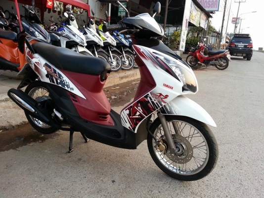 มีโอ อามคู่ ไฟตาคู่  ปี 54