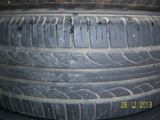 ล้อแม็กอะไหล่ ขอบ14 พร้อมยาง 185 65 14