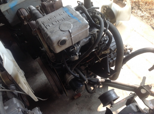 ขายเครื่องเก่าญี่ปุ่น 3 สูบยี่ห้อ อิซากิ(Iseki) รุ่นE3CD เทอร์โบ ขนาด35 แรงม้าสภาพสวยมากๆ