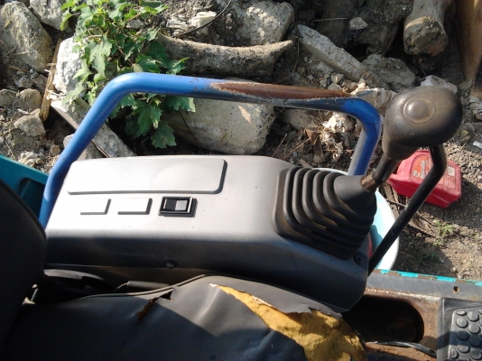 ขายด่วนรถแมคโคร KOMATSU PC30-7 ขายด่วนรถแมคโคร KOMATSU PC30-7