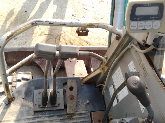 ขายแมคโคร KOBELCO SK30UR-2 เก่านอกแท้ๆ ราคาพร้อมส่งค่ะ