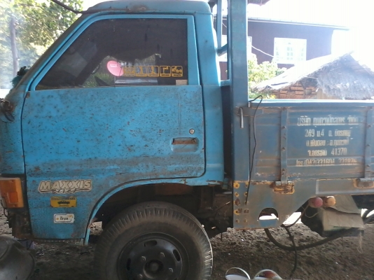 ขายหกล้อ อีซูสุ Ks130แรง ลดราคาแล้วครับ 195000 ช่างสีไม่ว่างไปปะท่วง ก.ท.ม อุปกรณ์ครบ ทำสีใหม่สวยเลยครับ