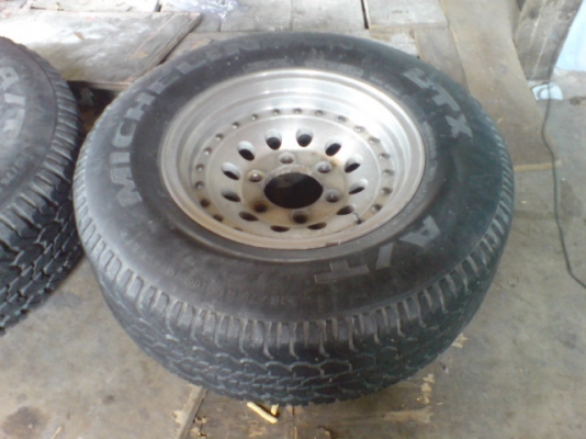 max 15 +ยาง 4วง ลายหยดน้ำ ลึกๆ