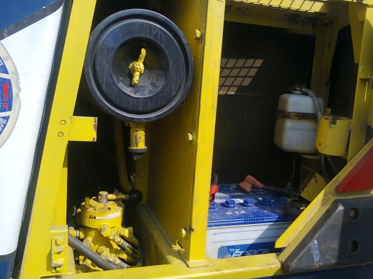 ขายเเล้วราคาเงินสด1200000รถแม็คโครkOBELCO SK120มาร์คทีราคาตัวเเดงเป็นเงินดาวน์นำเข้าเก่าญี่ปุ่นแท้ไม่เคยใช้งานเมืองไทยเลย