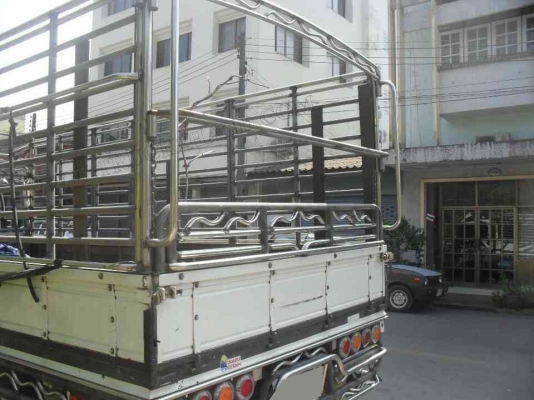 รถบรรทุก 6 ล้อ ยี่ห้อ ISUZU 130 แรงม้า ก๊าซNGV 4 ถัง