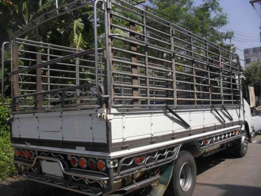 รถบรรทุก 6 ล้อ ยี่ห้อ ISUZU 130 แรงม้า ก๊าซNGV 4 ถัง