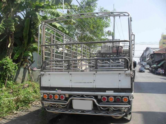 รถบรรทุก 6 ล้อ ยี่ห้อ ISUZU 130 แรงม้า ก๊าซNGV 4 ถัง