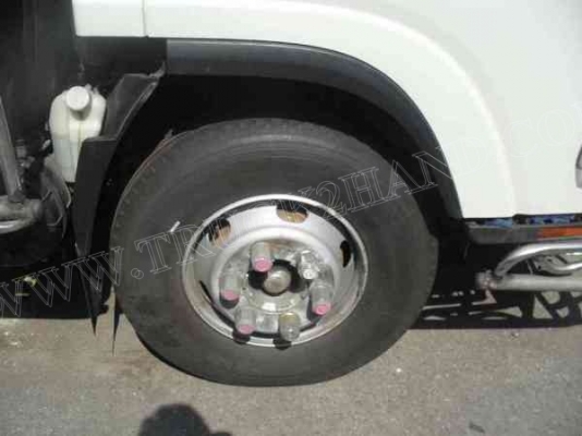 รถบรรทุก 6 ล้อ ยี่ห้อ ISUZU 130 แรงม้า ก๊าซNGV 4 ถัง