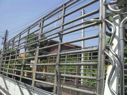 รถบรรทุก 6 ล้อ ยี่ห้อ ISUZU 130 แรงม้า ก๊าซNGV 4 ถัง