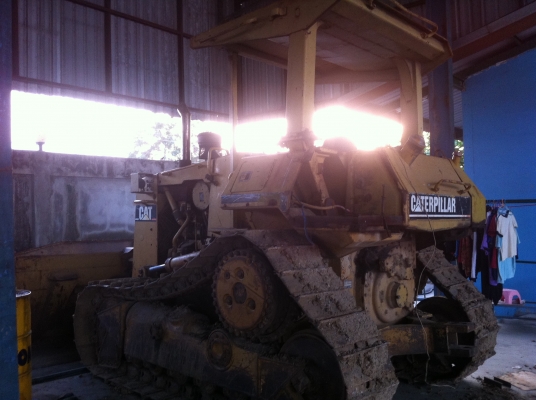 ขายรถแทรกเตอร์ CAT D5H ตีนไก่ เกียร์ท๊อก รถสวยช่วงล้างเต็ม พร้อมใช้