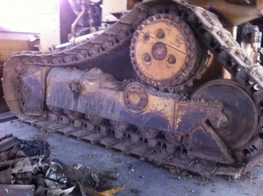 ขายรถแทรกเตอร์ CAT D5H ตีนไก่ เกียร์ท๊อก รถสวยช่วงล้างเต็ม พร้อมใช้