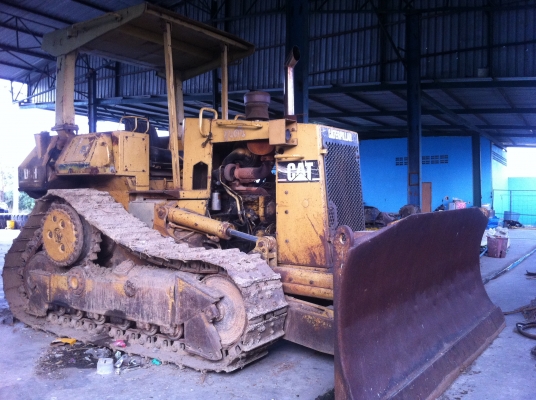 ขายรถแทรกเตอร์ CAT D5H ตีนไก่ เกียร์ท๊อก รถสวยช่วงล้างเต็ม พร้อมใช้