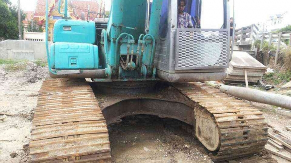 ขายรถแบคโฮ KOBELCO SK-200-YN.10 ไฟฟ้ามี เล่มทะเบียน มีลายหัวเจอะ ราคาย้อมๆ