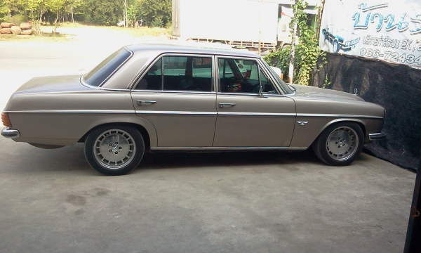 เบนซ์ ตาตั้ง หูช้าง 0867243409 k.natt