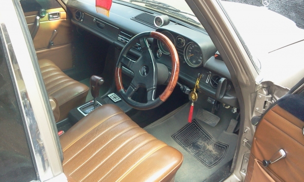 เบนซ์ ตาตั้ง หูช้าง 0867243409 k.natt