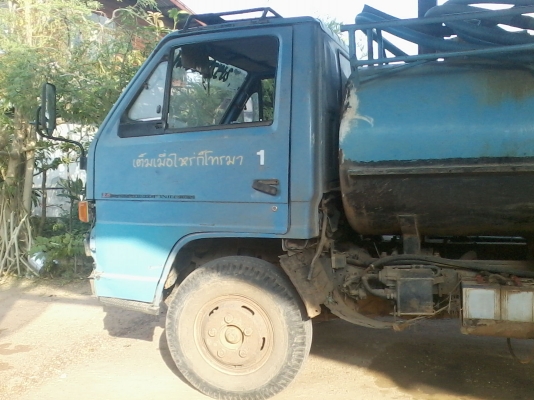 ขายหกล้อ iSuZu 110แรง รถดูดส้วม พร้อมใช้งาน ลดราคาแล้วครับ  ภาษีเต็ม