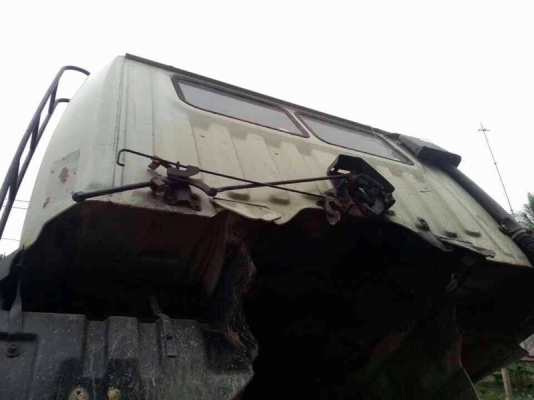 รถฮีโน่ 10 ล้อดั้ม FM3M  เปลื่ยนเครื่อง  245 แรงม้า.  สนใจติดต่อ 081 - 6079515