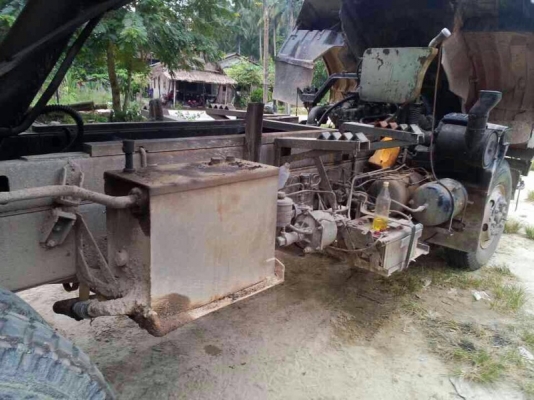 รถฮีโน่ 10 ล้อดั้ม FM3M  เปลื่ยนเครื่อง  245 แรงม้า.  สนใจติดต่อ 081 - 6079515