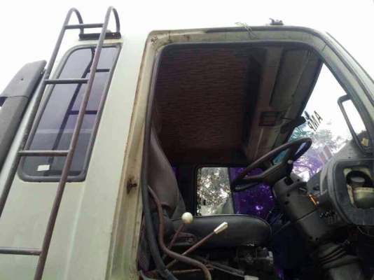 รถฮีโน่ 10 ล้อดั้ม FM3M  เปลื่ยนเครื่อง  245 แรงม้า.  สนใจติดต่อ 081 - 6079515