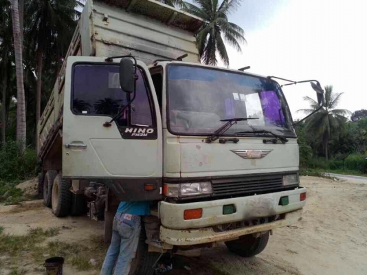 รถฮีโน่ 10 ล้อดั้ม FM3M  เปลื่ยนเครื่อง  245 แรงม้า.  สนใจติดต่อ 081 - 6079515