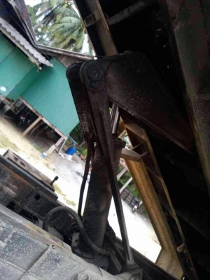 รถฮีโน่ 10 ล้อดั้ม FM3M  เปลื่ยนเครื่อง  245 แรงม้า.  สนใจติดต่อ 081 - 6079515