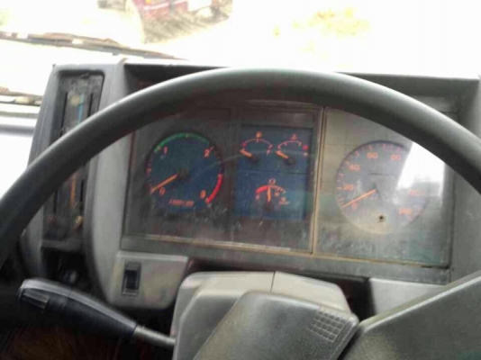 รถฮีโน่ 10 ล้อดั้ม FM3M  เปลื่ยนเครื่อง  245 แรงม้า.  สนใจติดต่อ 081 - 6079515