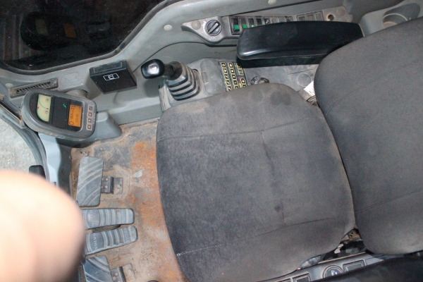 ขาย!!!  รถแมคโคร VOLVO EC210ELC  รถสวย ไฟฟ้าครบ มีเอกสาร (เจ้าของขายเอง)