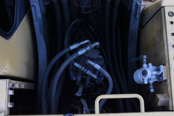 ขาย!!!  รถแมคโคร VOLVO EC210ELC  รถสวย ไฟฟ้าครบ มีเอกสาร (เจ้าของขายเอง)