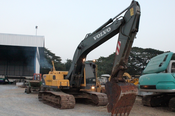 ขาย!!!  รถแมคโคร VOLVO EC210ELC  รถสวย ไฟฟ้าครบ มีเอกสาร (เจ้าของขายเอง)