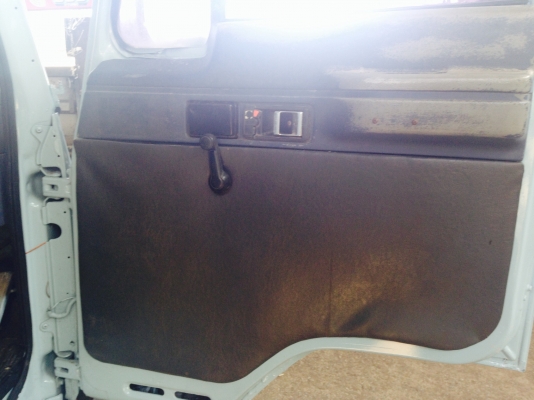 ลดกระหน่ำ!!!!ขาย6ล้อISUZU Rocky175 ยาว5เมตร