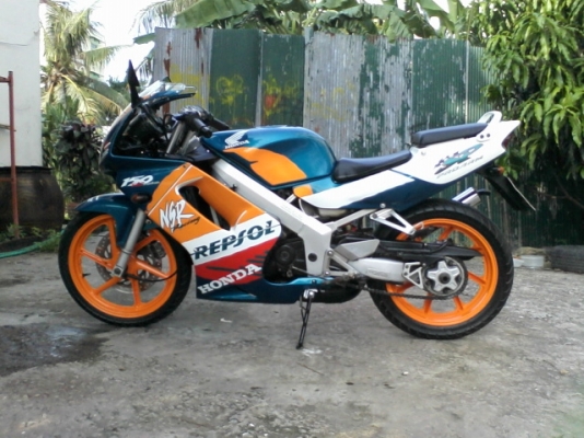 NS150SP กทม สีลม ซอย 10 สีเขียวส้ม โทร.0808051985