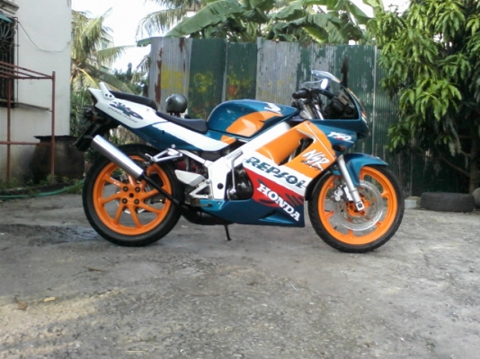 NS150SP กทม สีลม ซอย 10 สีเขียวส้ม โทร.0808051985