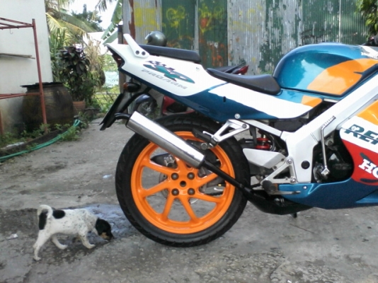 NS150SP กทม สีลม ซอย 10 สีเขียวส้ม โทร.0808051985