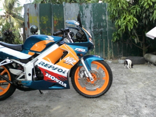 NS150SP กทม สีลม ซอย 10 สีเขียวส้ม โทร.0808051985