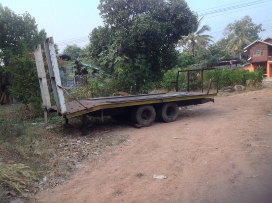 ขาย 75,000 เทรนเลอร์ ลากรถเกี่ยว พร้อมใช้งาน ยาว6ม.กว้าง2.35 พร้อมบันได