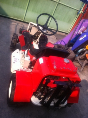 ขายรถตัดหญ้าแบบนั่งขับ Orec