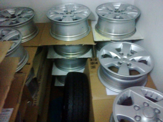 แม็กซ์มิตซูบิชิขอบ16 6รู ไททัลพลัสใหม่ป้ายแดงพร้อมน็อต แม็กซ์มิตซูบิชิขอบ16 6รู ไททัลพลัสใหม่ป้ายแดงพร้อมน็อต